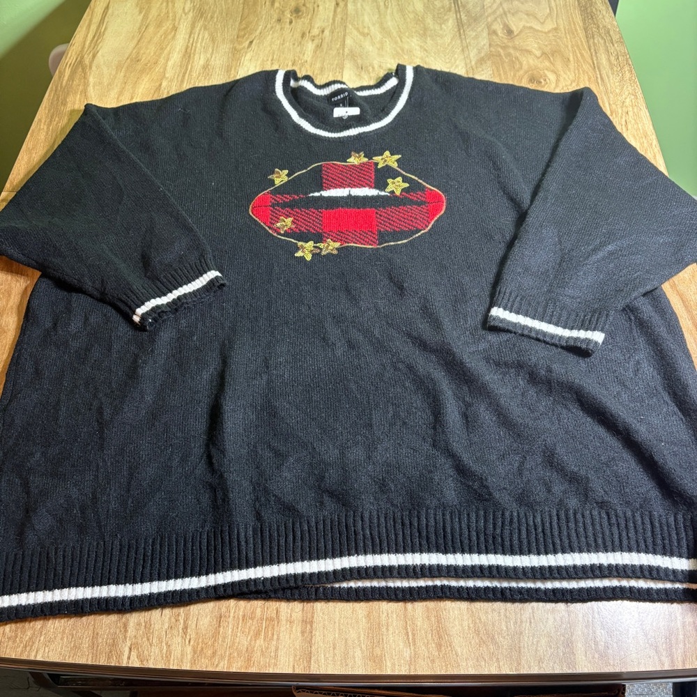 3/$55 NWT Torrid Black Tartan Plaid Lips Sequins Pullover Sweater Plus Size 5